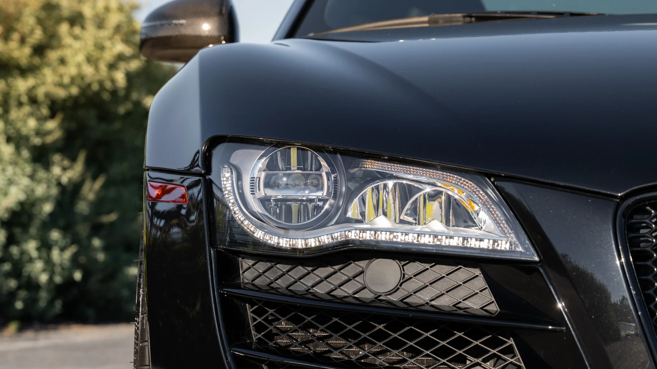 2011 Audi 42 R8 - Image 16 of 31