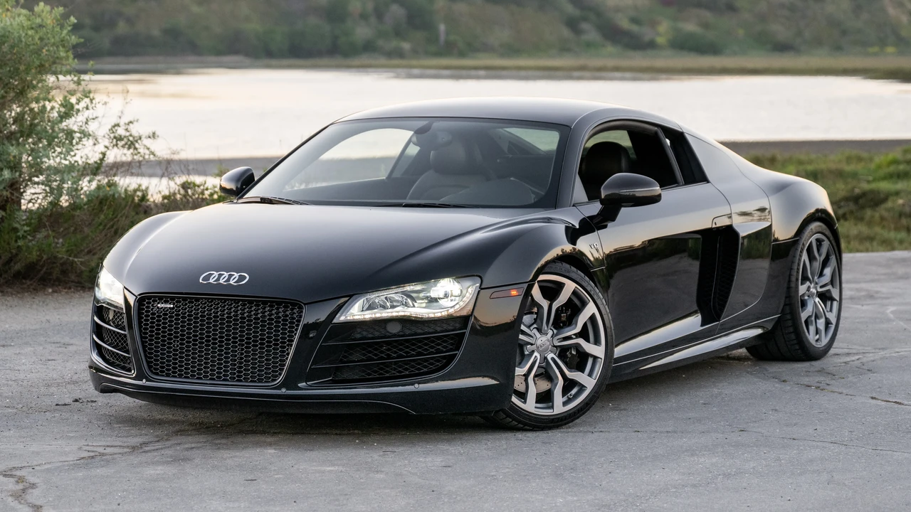 2011 Audi 42 R8 - Image 11 of 31