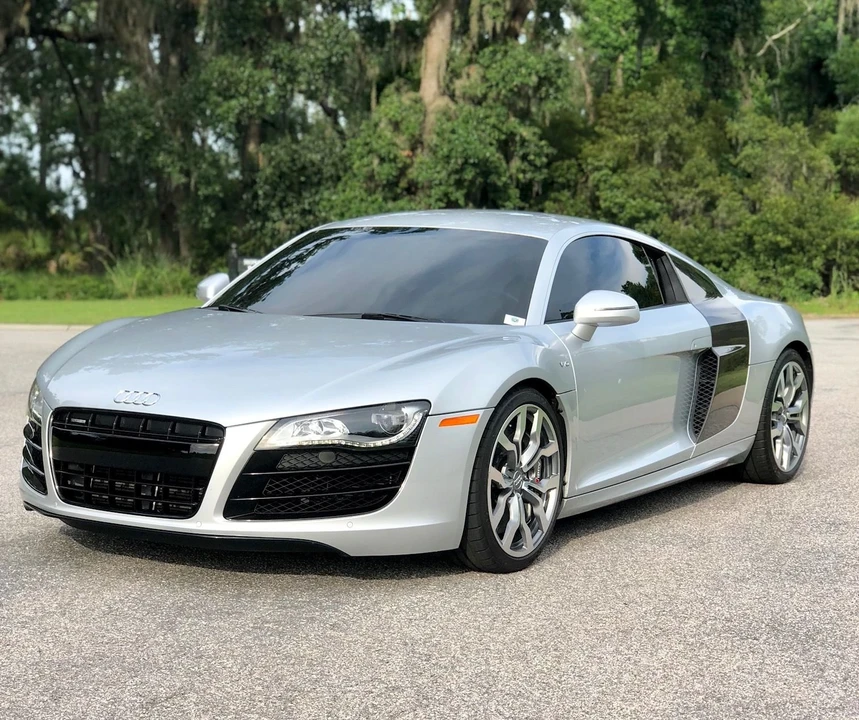 2011 Audi 42 R8 - Image 11 of 12