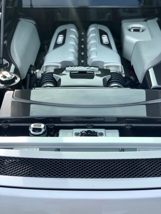2011 Audi 42 R8 - Image 9 of 12