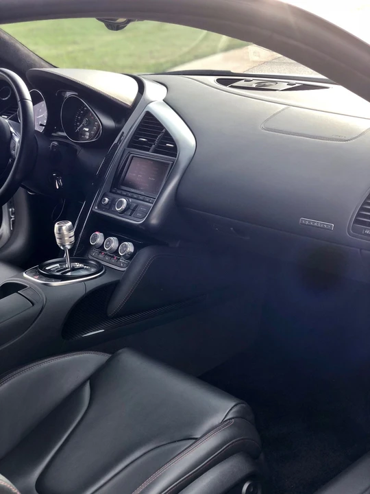 2011 Audi 42 R8 - Image 7 of 12