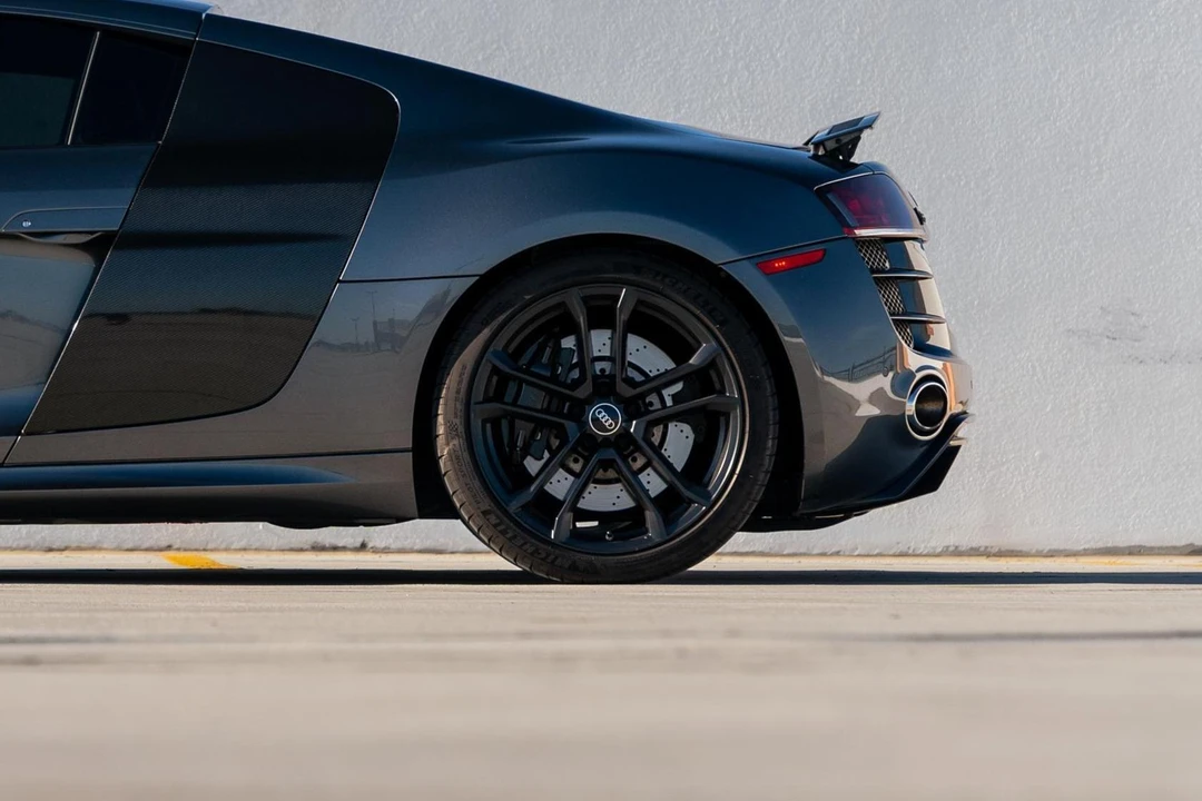 2011 Audi 42 R8 - Image 18 of 31