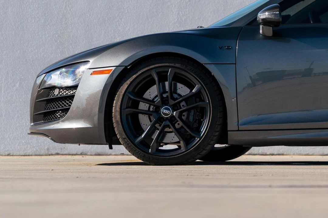 2011 Audi 42 R8 - Image 17 of 31