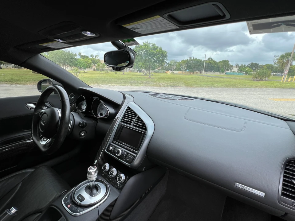 2011 Audi 42 R8 - Image 31 of 31