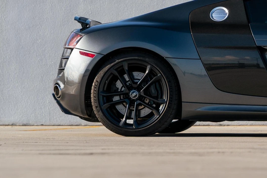 2011 Audi 42 R8 - Image 19 of 31
