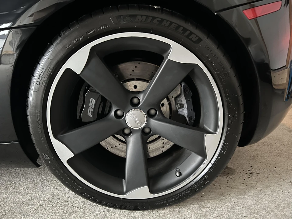 2011 Audi 42 R8 - Image 7 of 7