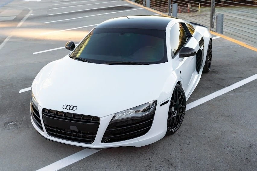 2011 Audi 42 R8 - Image 6 of 18