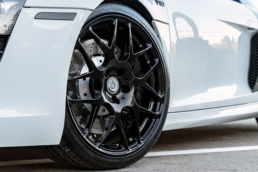 2011 Audi 42 R8 - Image 7 of 18