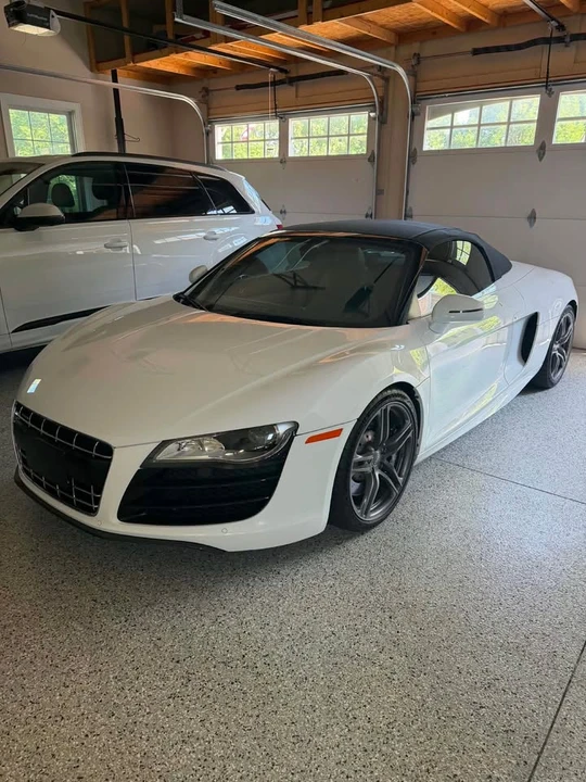 2011 Audi 42 R8 - Image 4 of 4