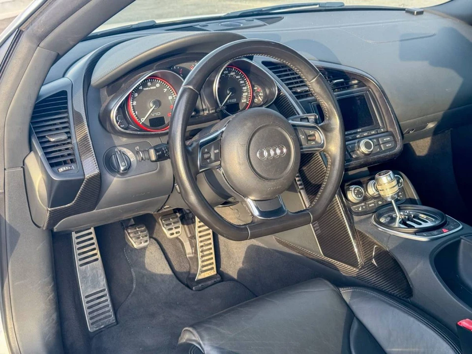 2011 Audi 42 R8 - Image 2 of 20