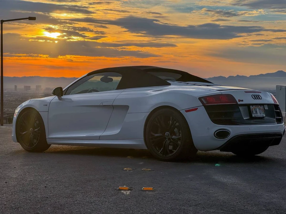 2011 Audi 42 R8 - Image 12 of 20