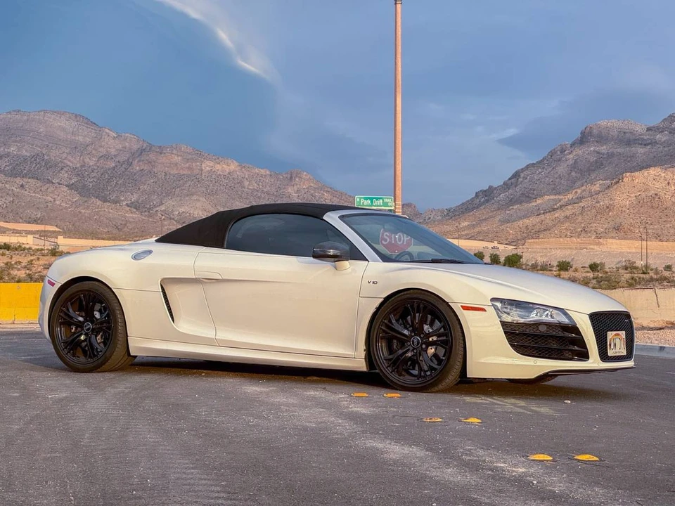 2011 Audi 42 R8 - Image 7 of 20