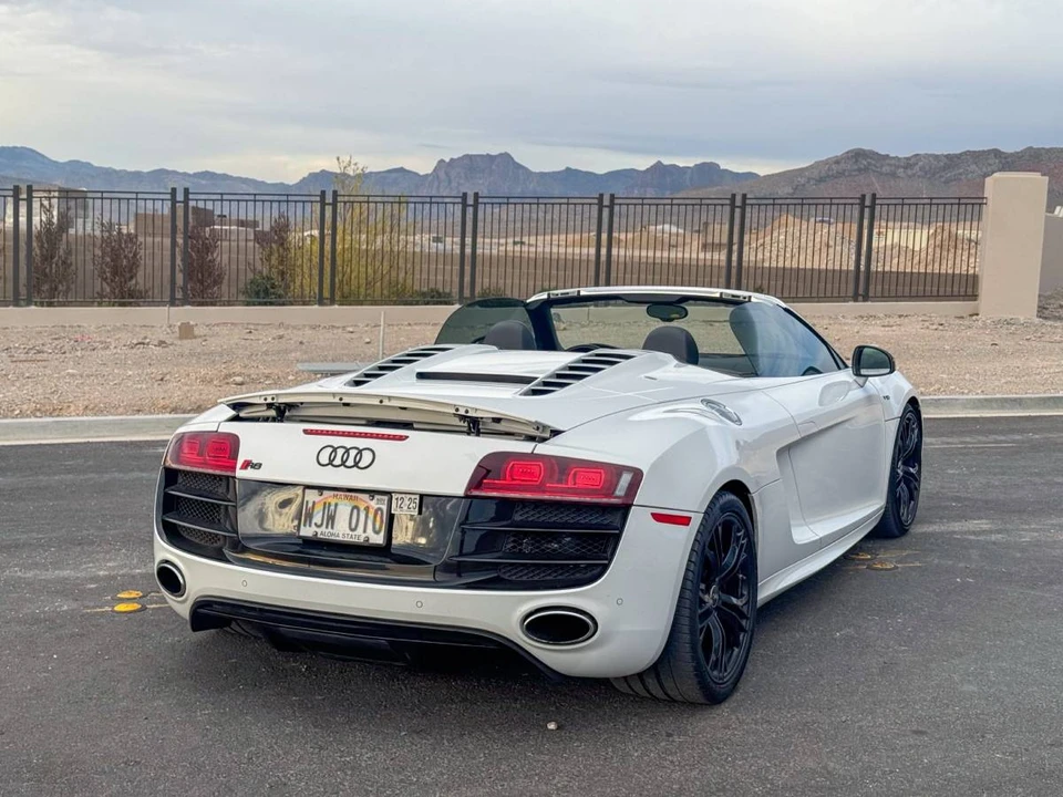 2011 Audi 42 R8 - Image 9 of 20