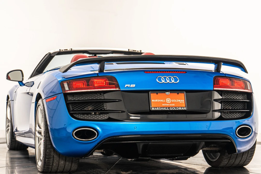 2011 Audi 42 R8 - Image 7 of 12