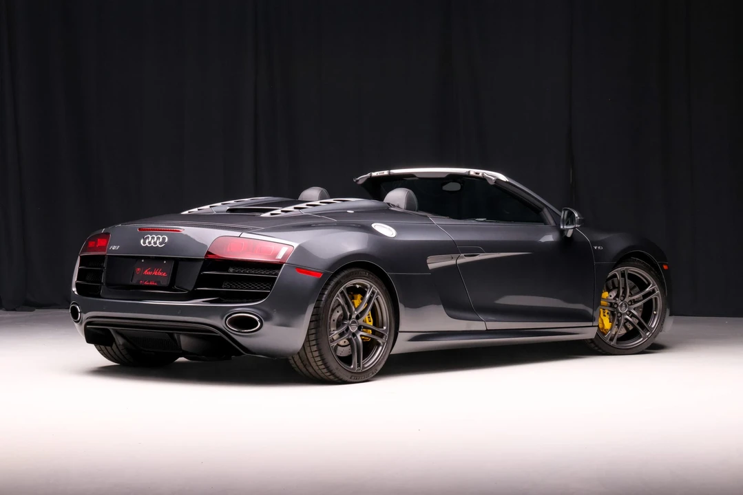 2011 Audi 42 R8 - Image 10 of 31