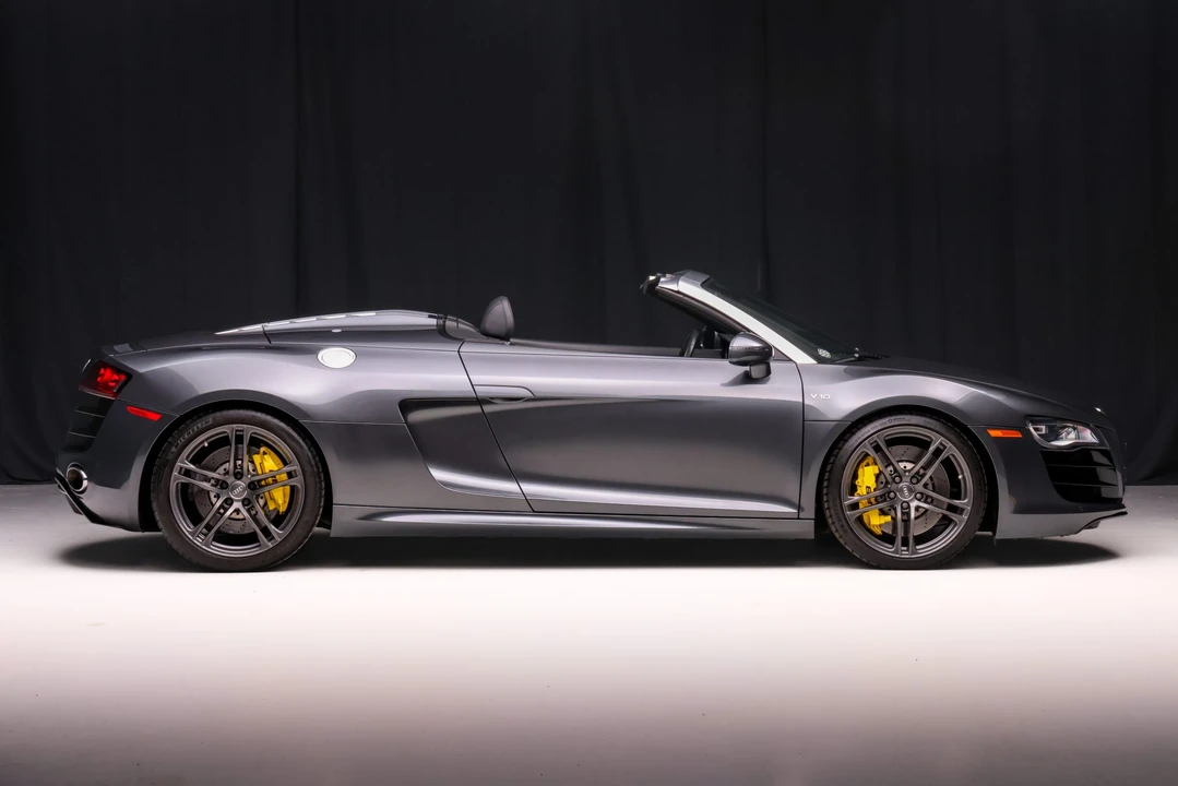 2011 Audi 42 R8 - Image 11 of 31