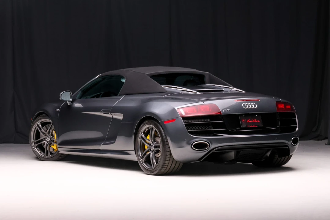 2011 Audi 42 R8 - Image 20 of 31