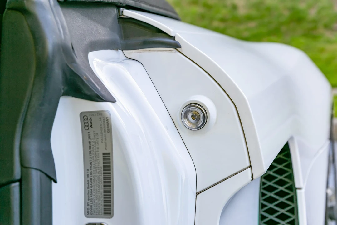 2011 Audi 42 R8 - Image 22 of 31