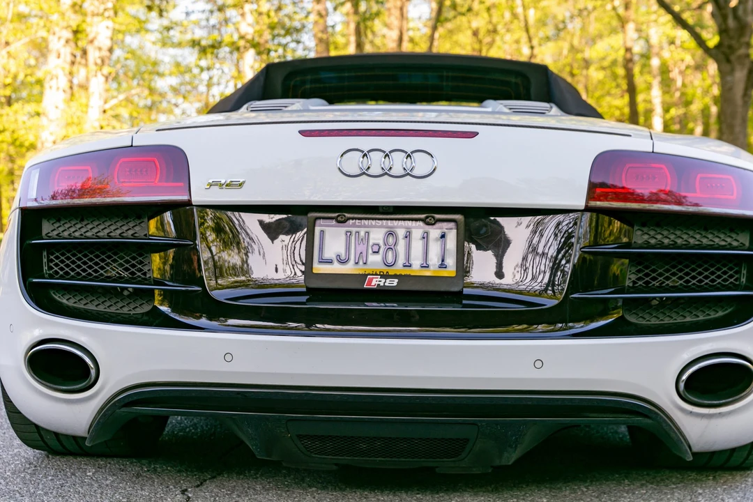 2011 Audi 42 R8 - Image 17 of 31