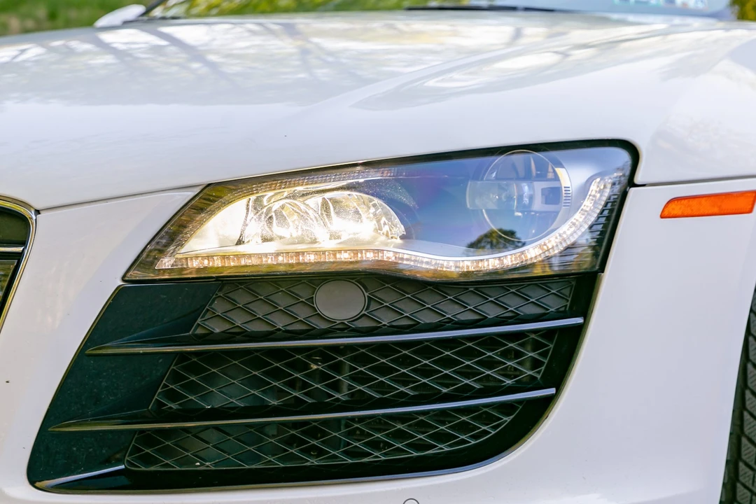 2011 Audi 42 R8 - Image 13 of 31