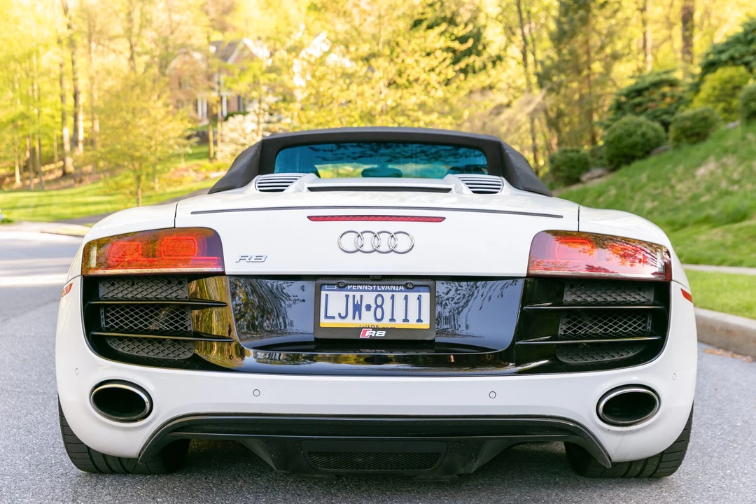 2011 Audi 42 R8 - Image 6 of 31