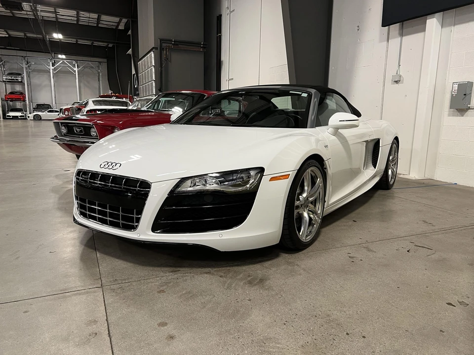 2011 Audi 42 R8 - Image 20 of 31