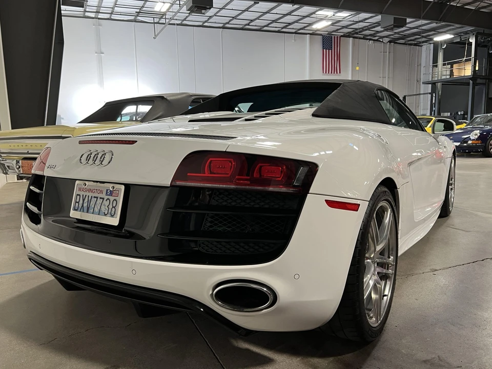 2011 Audi 42 R8 - Image 23 of 31