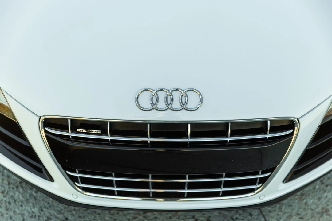 2011 Audi 42 R8 - Image 27 of 31