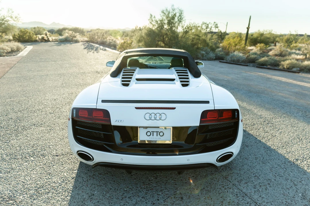 2011 Audi 42 R8 - Image 15 of 31