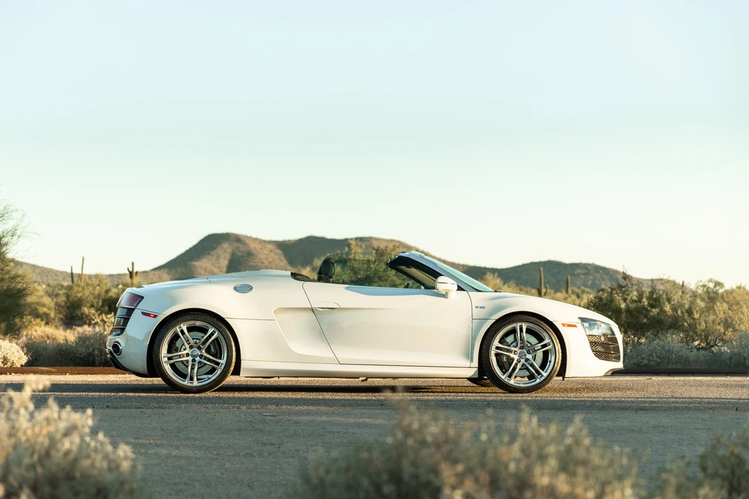 2011 Audi 42 R8 - Image 5 of 31
