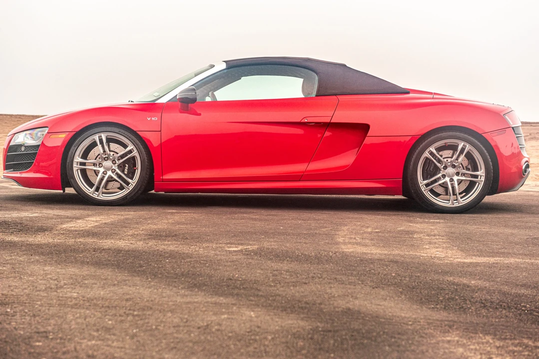2011 Audi 42 R8 - Image 13 of 31