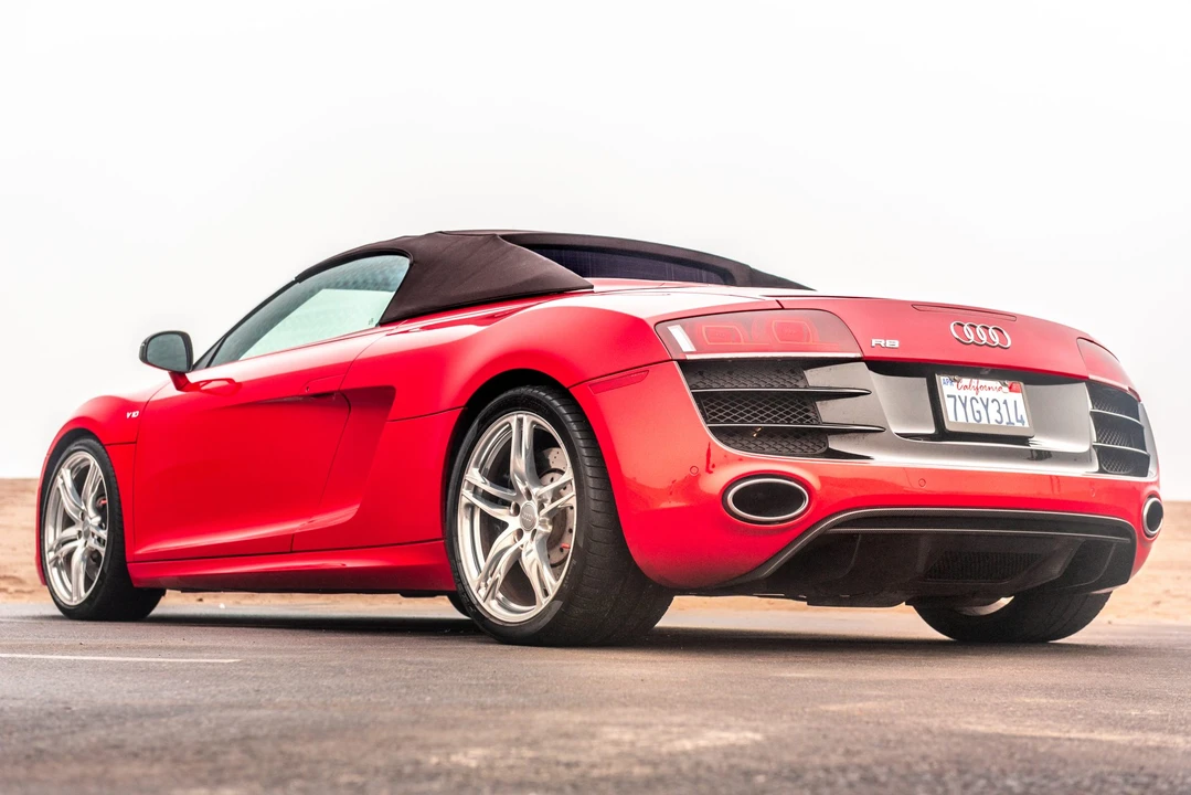 2011 Audi 42 R8 - Image 12 of 31