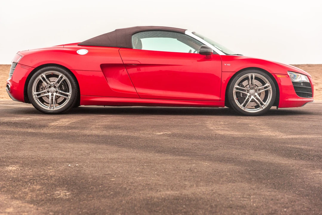 2011 Audi 42 R8 - Image 7 of 31