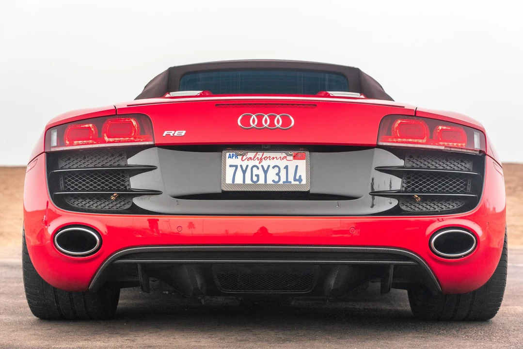 2011 Audi 42 R8 - Image 9 of 31