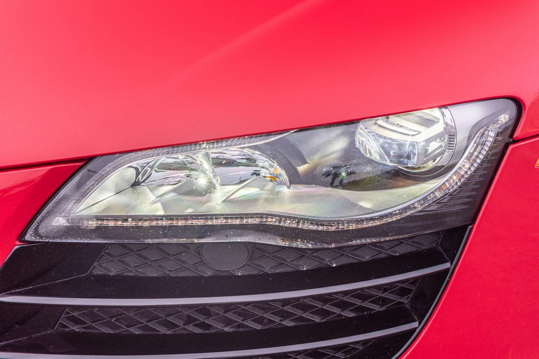 2011 Audi 42 R8 - Image 30 of 31