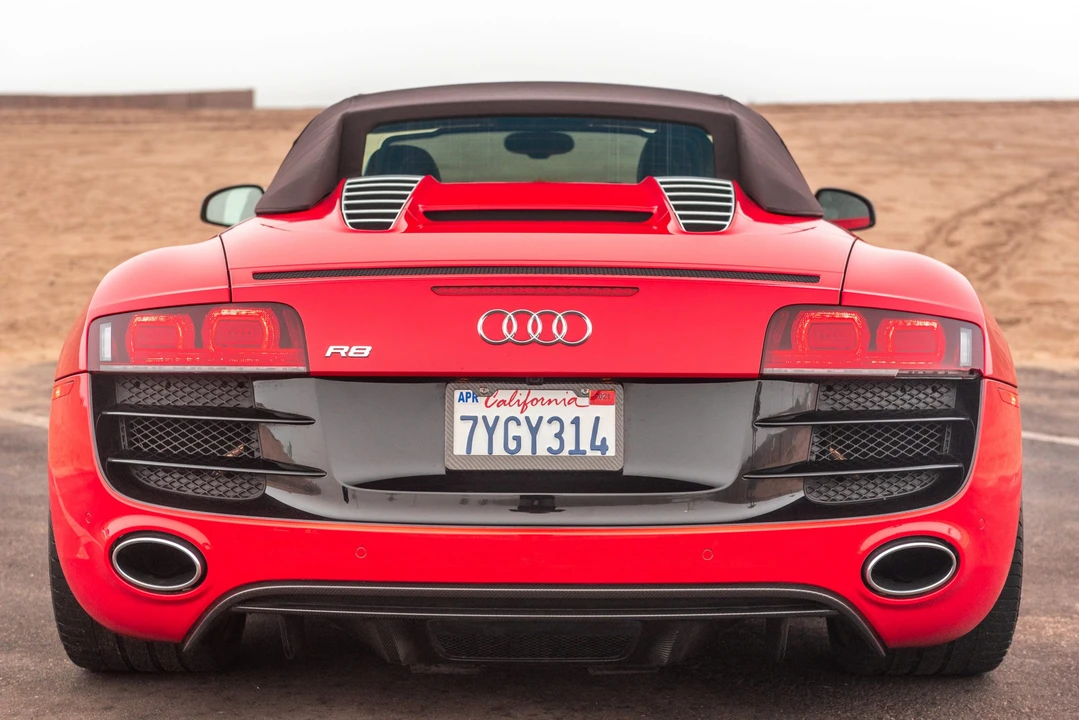 2011 Audi 42 R8 - Image 10 of 31