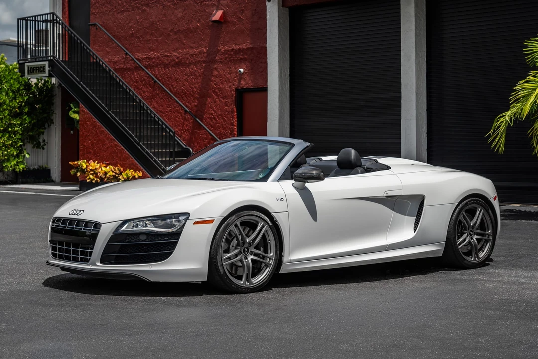 2011 Audi 42 R8 - Image 3 of 31