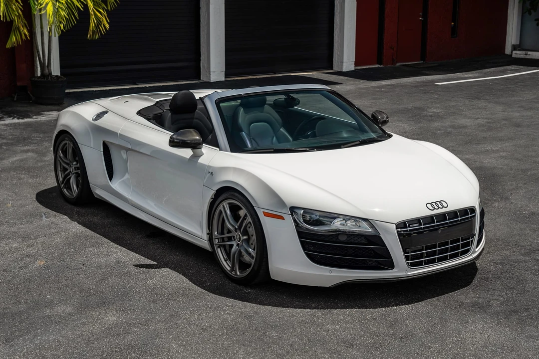 2011 Audi 42 R8 - Image 9 of 31