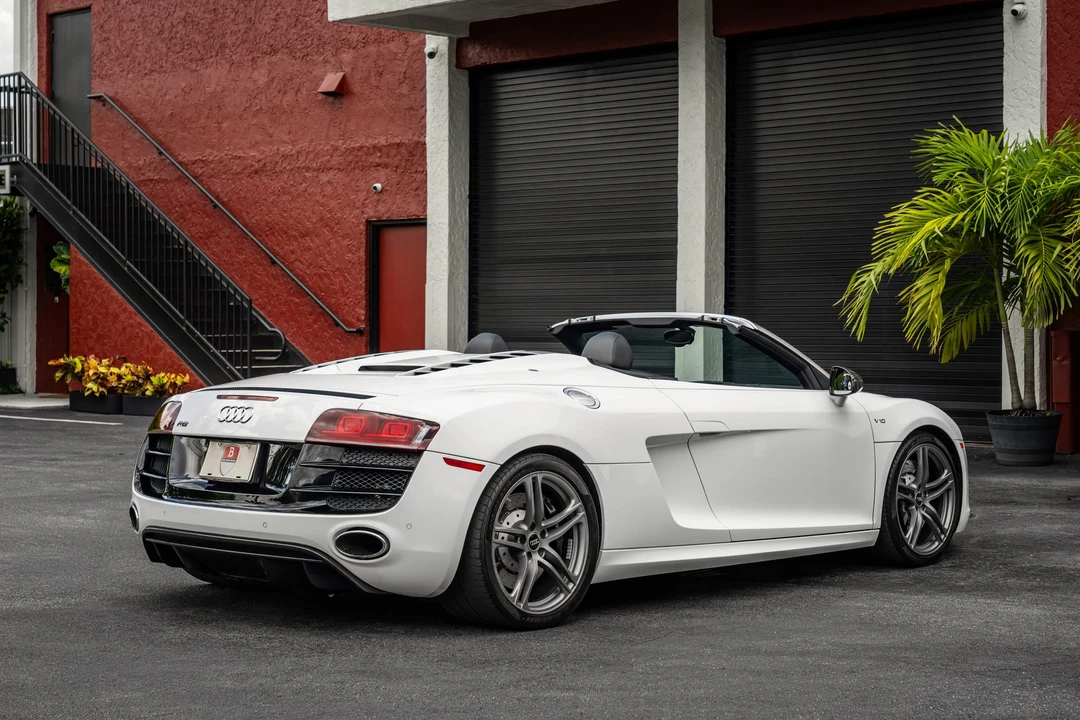2011 Audi 42 R8 - Image 14 of 31