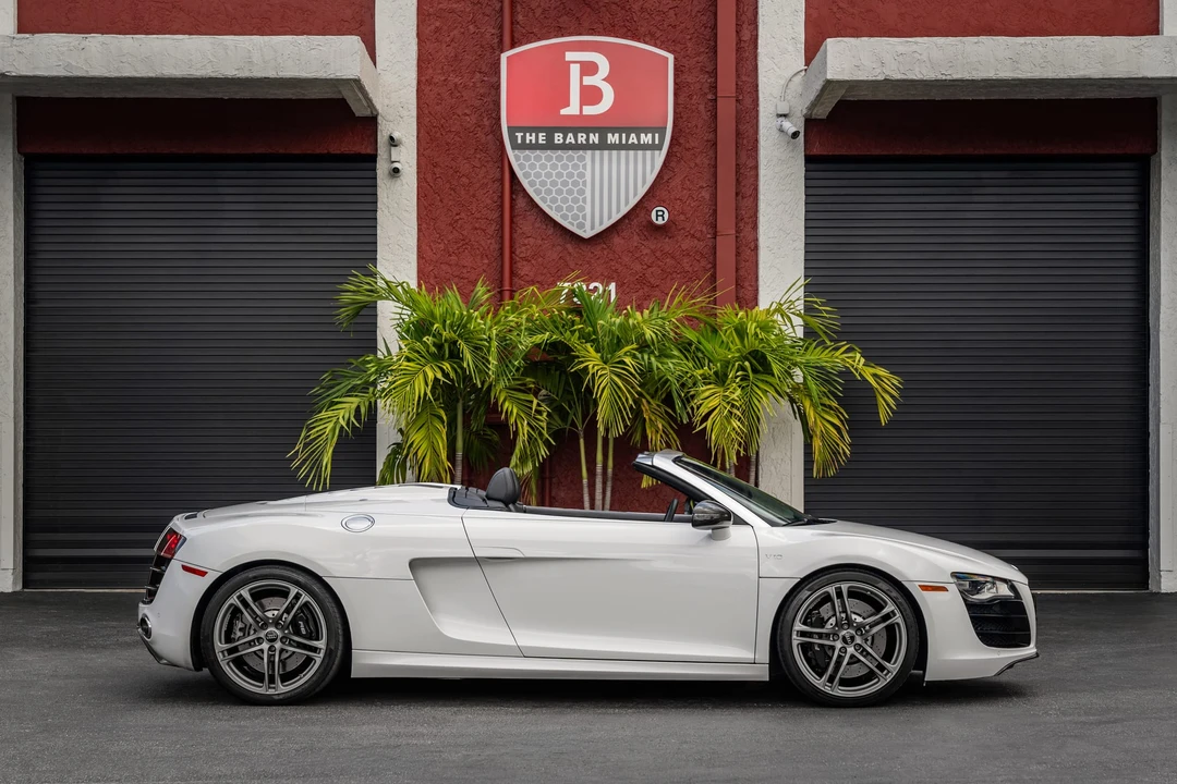 2011 Audi 42 R8 - Image 11 of 31
