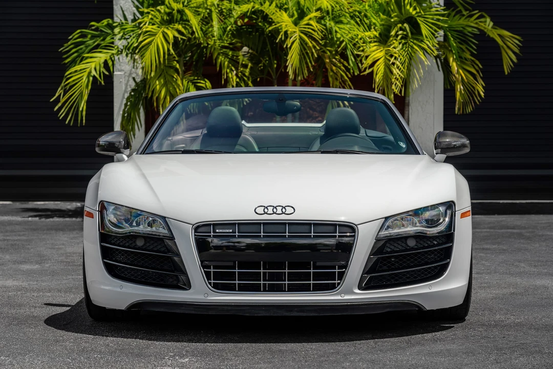 2011 Audi 42 R8 - Image 8 of 31