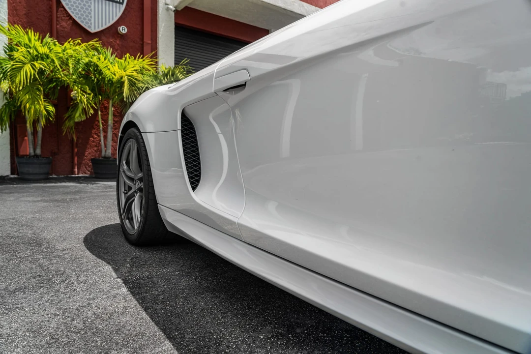 2011 Audi 42 R8 - Image 30 of 31