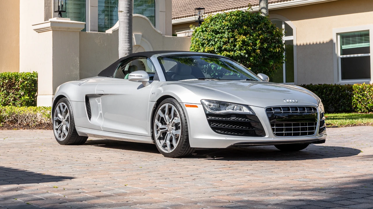 2011 Audi 42 R8 - Image 11 of 31