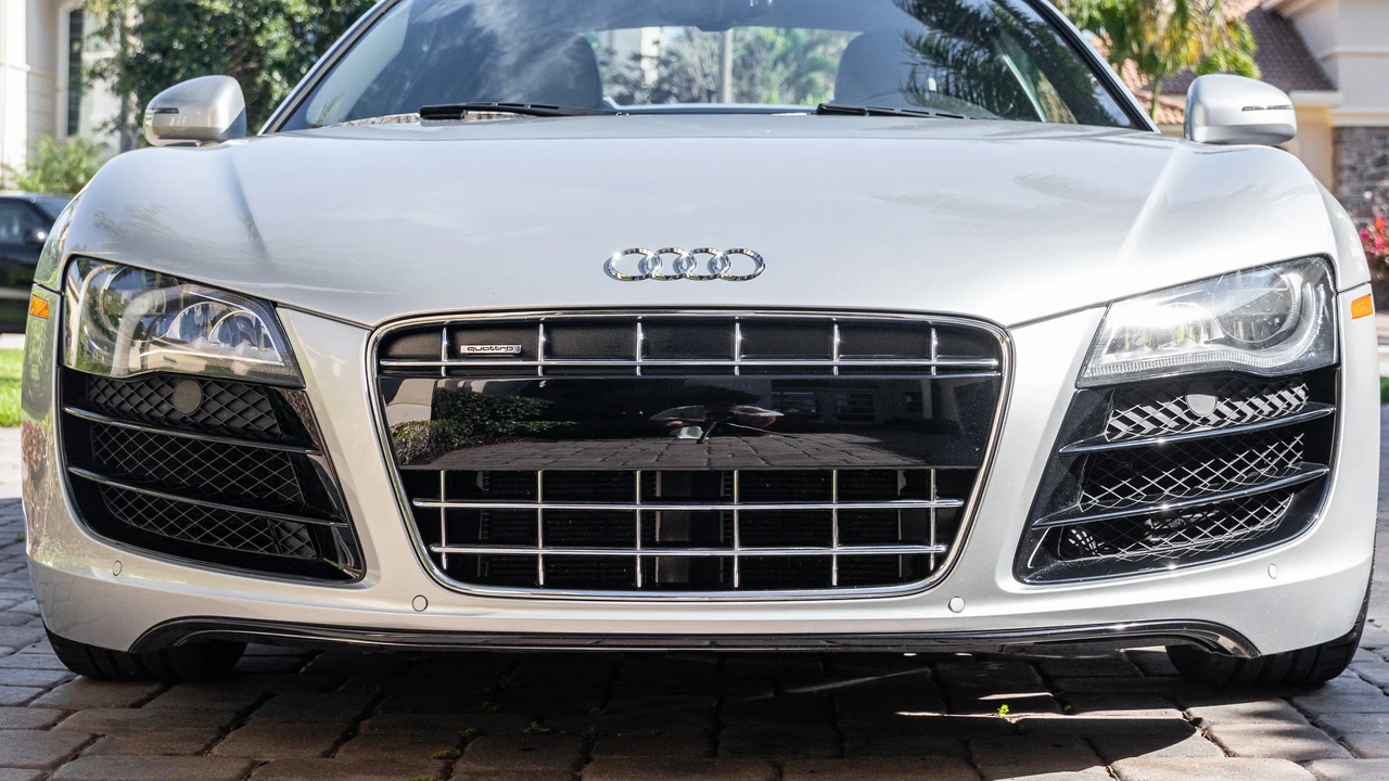 2011 Audi 42 R8 - Image 18 of 31