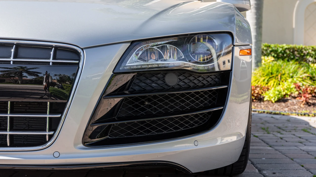 2011 Audi 42 R8 - Image 22 of 31