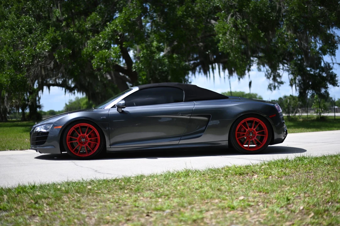 2011 Audi 42 R8 - Image 26 of 31