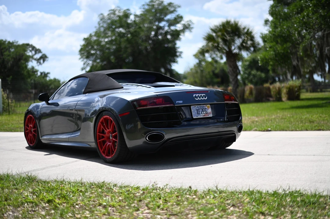 2011 Audi 42 R8 - Image 28 of 31