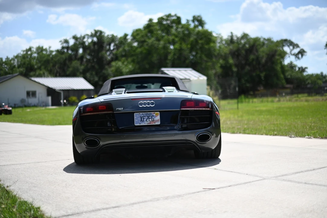 2011 Audi 42 R8 - Image 30 of 31