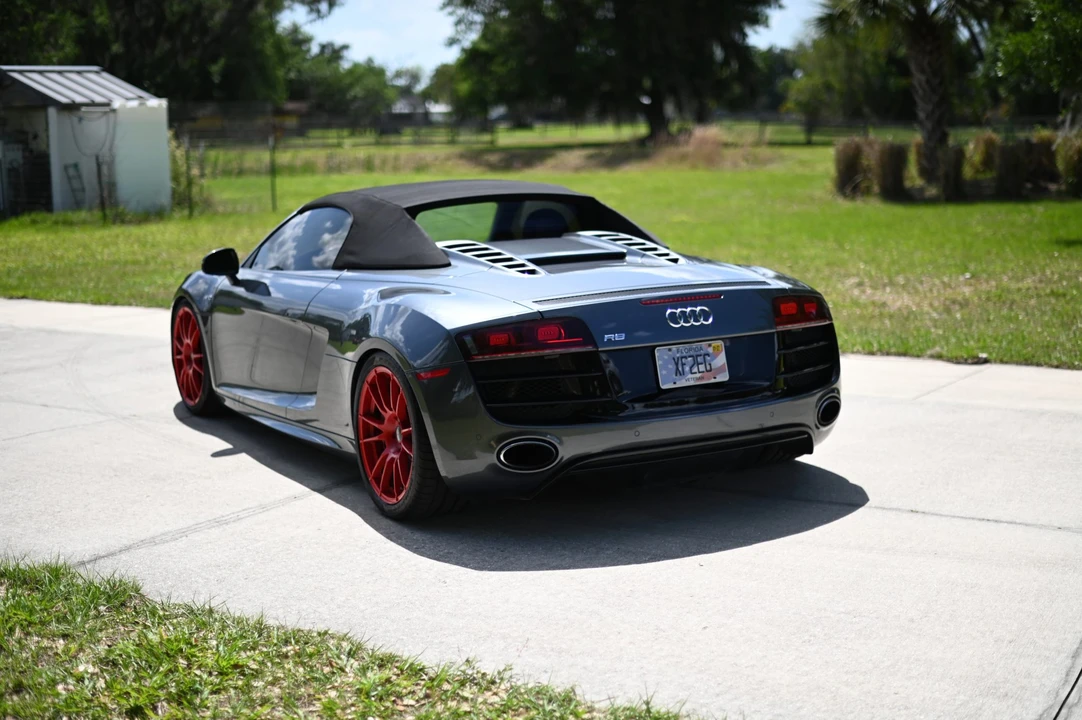 2011 Audi 42 R8 - Image 29 of 31