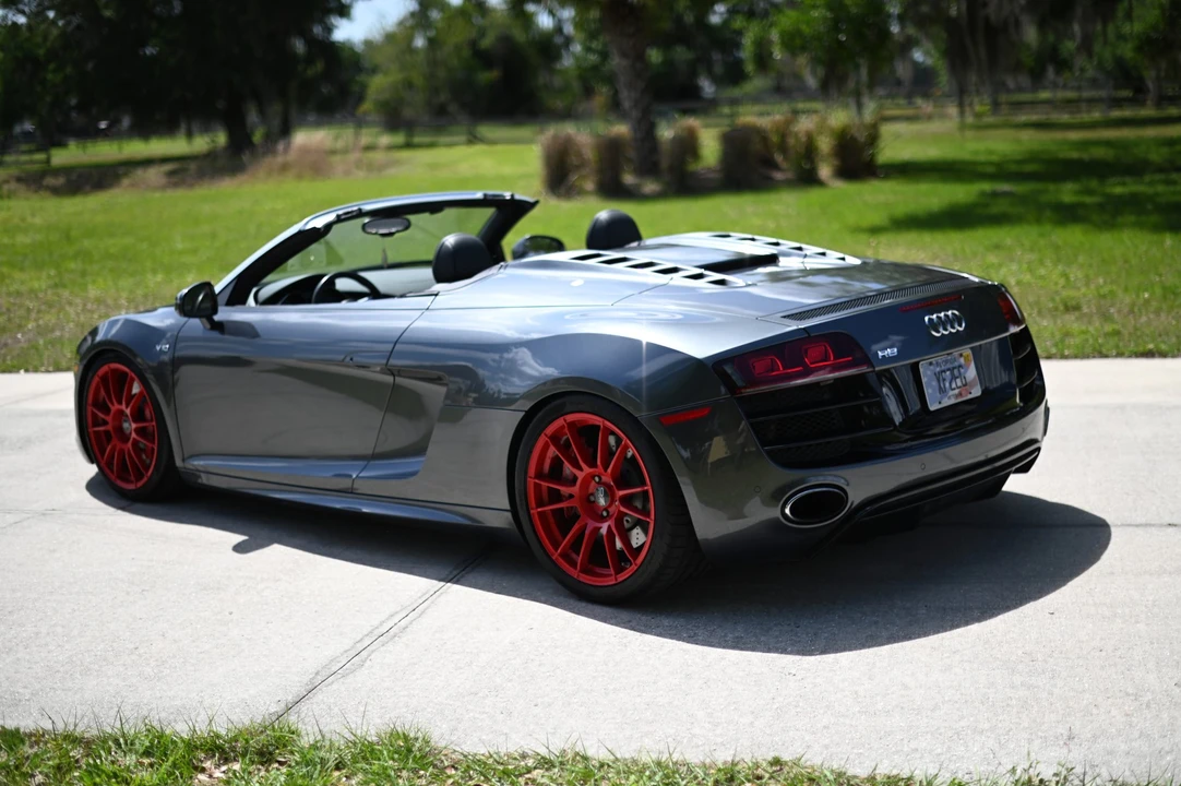 2011 Audi 42 R8 - Image 9 of 31
